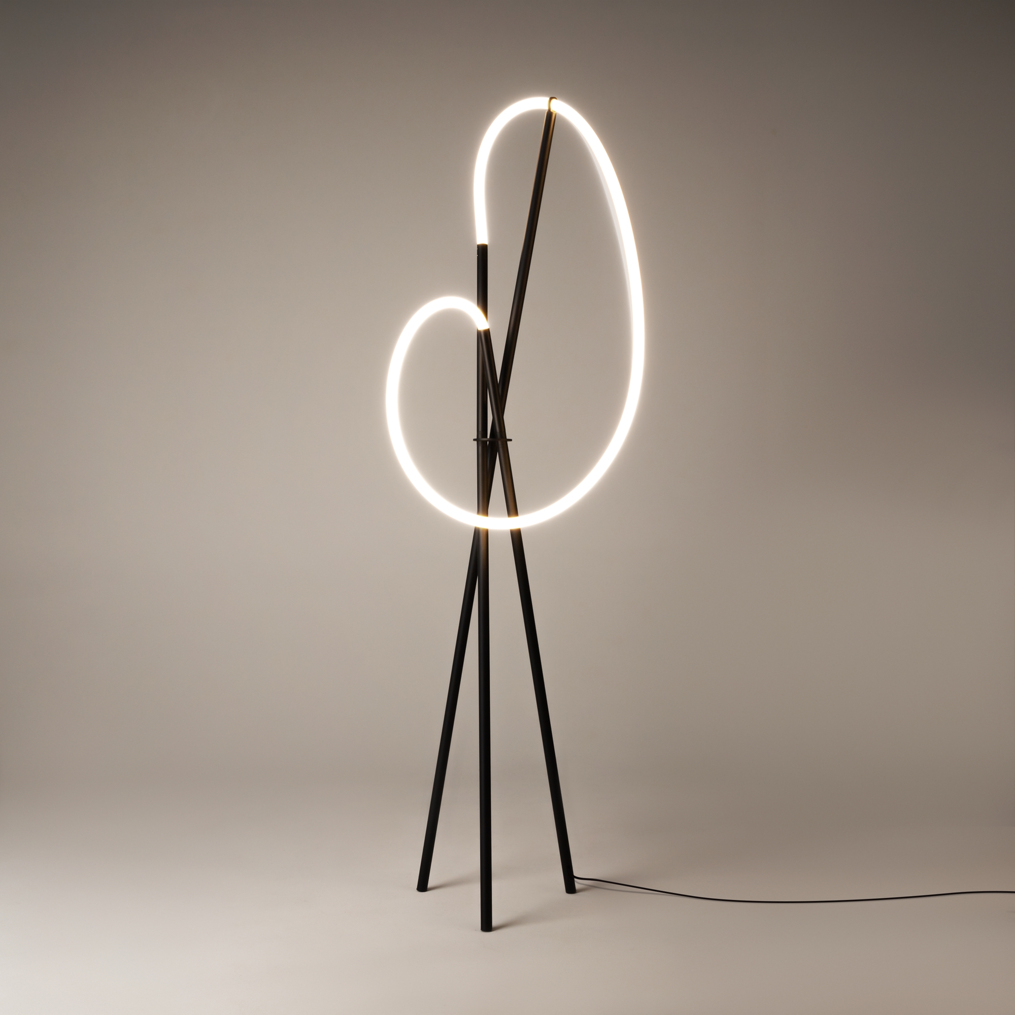 Crochet Black LED Floor Lamp, 36w, 3000k, Metal, Silicone, 162cm Height